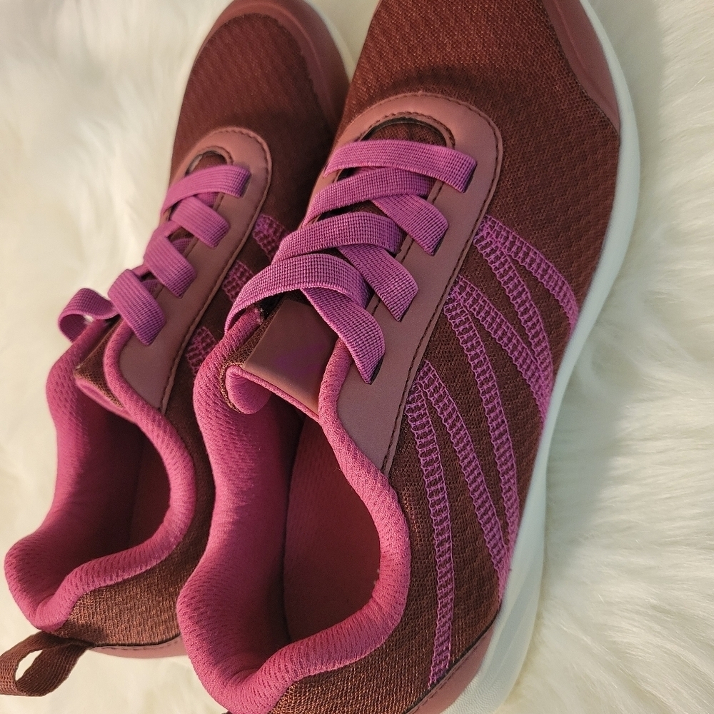 Vionic Women's Sneakers in Pink and Brown